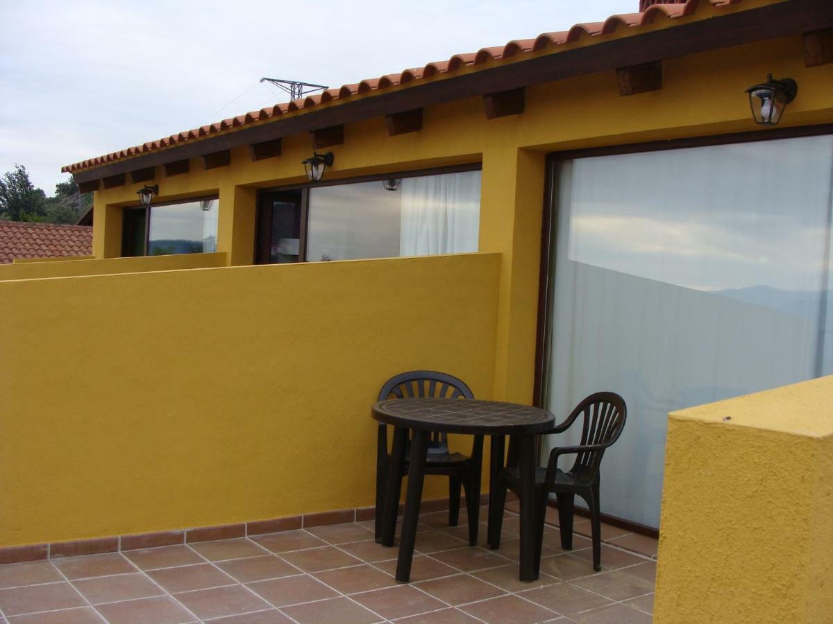 Apartamentos Rurales Manolo Casas del Monte Exterior photo